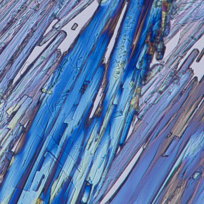 c003